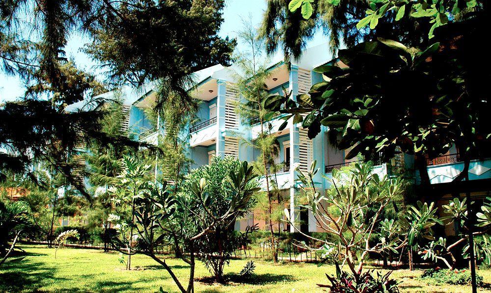 Vinh Suong Seaside Hotel And Resort Phan Thiết Buitenkant foto
