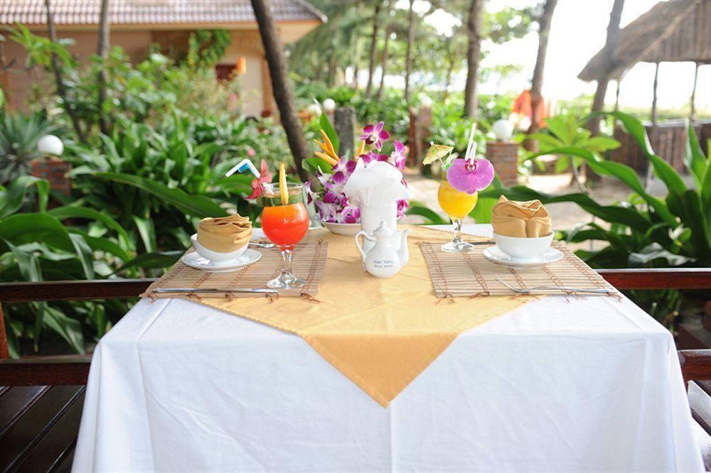 Vinh Suong Seaside Hotel And Resort Phan Thiết Buitenkant foto
