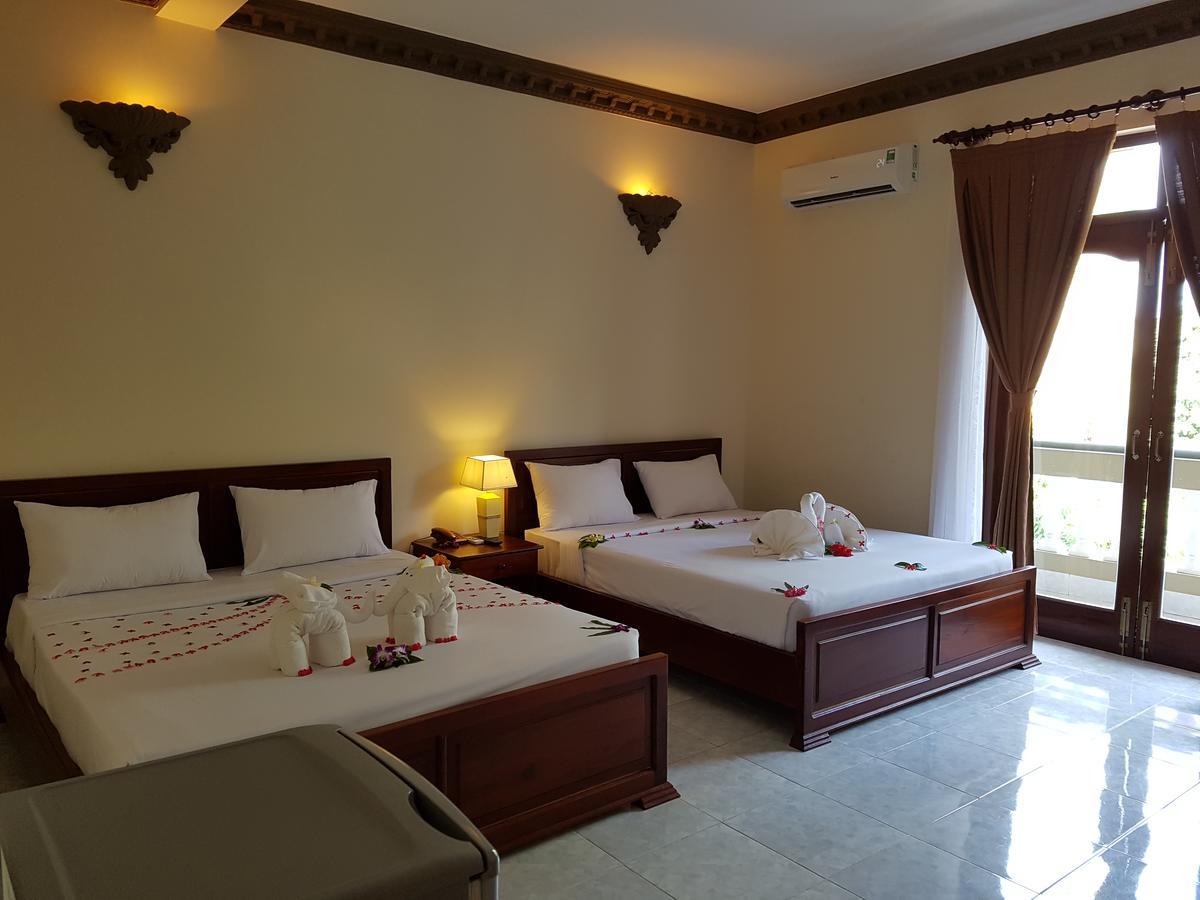 Vinh Suong Seaside Hotel And Resort Phan Thiết Buitenkant foto