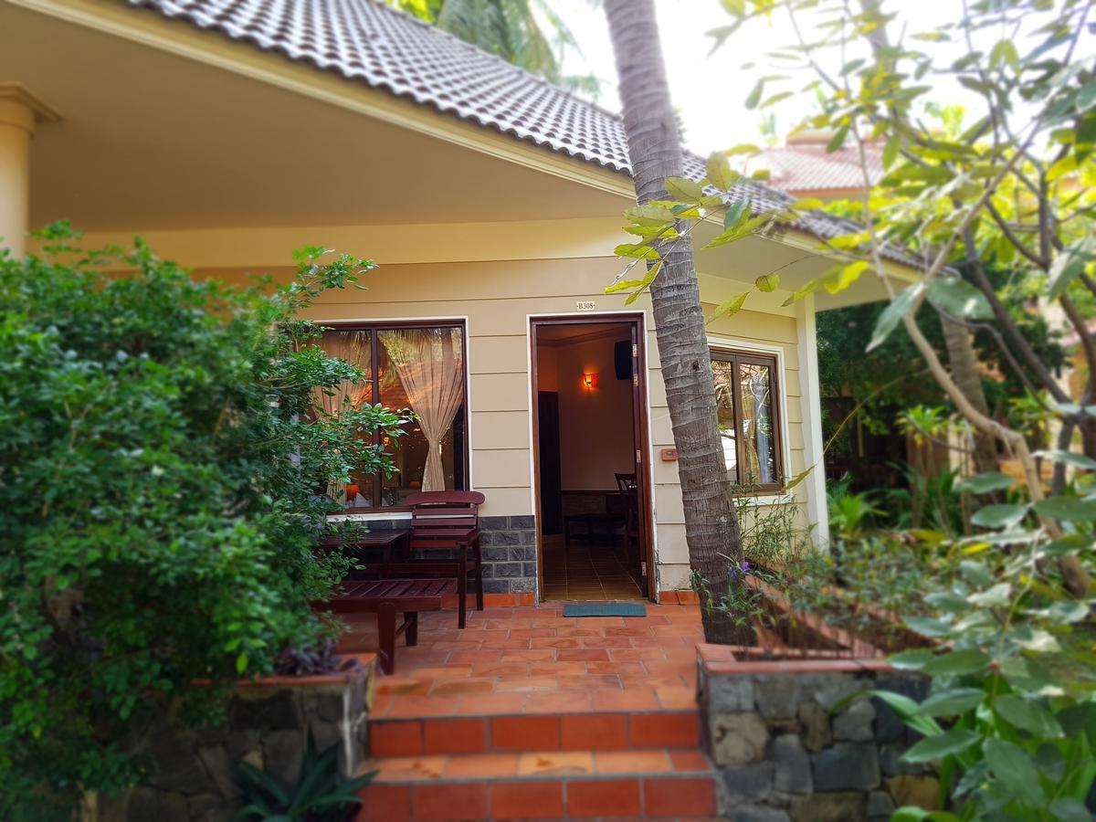 Vinh Suong Seaside Hotel And Resort Phan Thiết Buitenkant foto