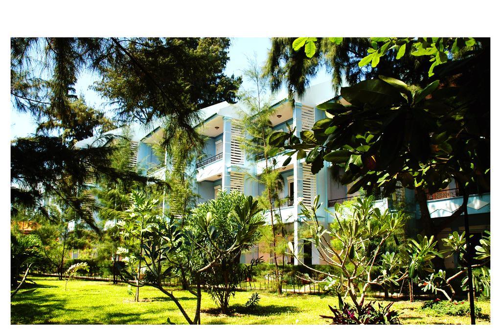 Vinh Suong Seaside Hotel And Resort Phan Thiết Buitenkant foto